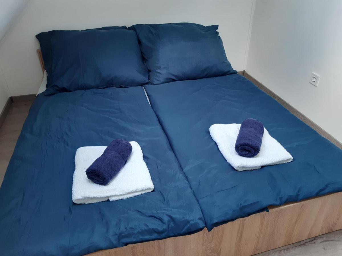 Peak Apartman Эгер Экстерьер фото